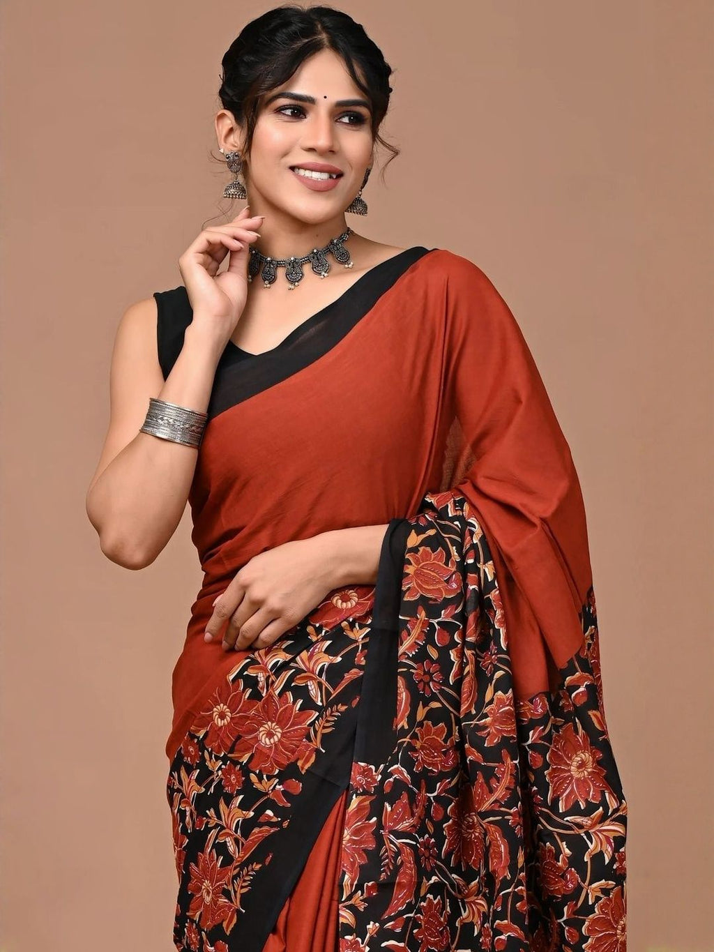Floral Printed Pure Cotton Ikat Saree With Blouse Piece