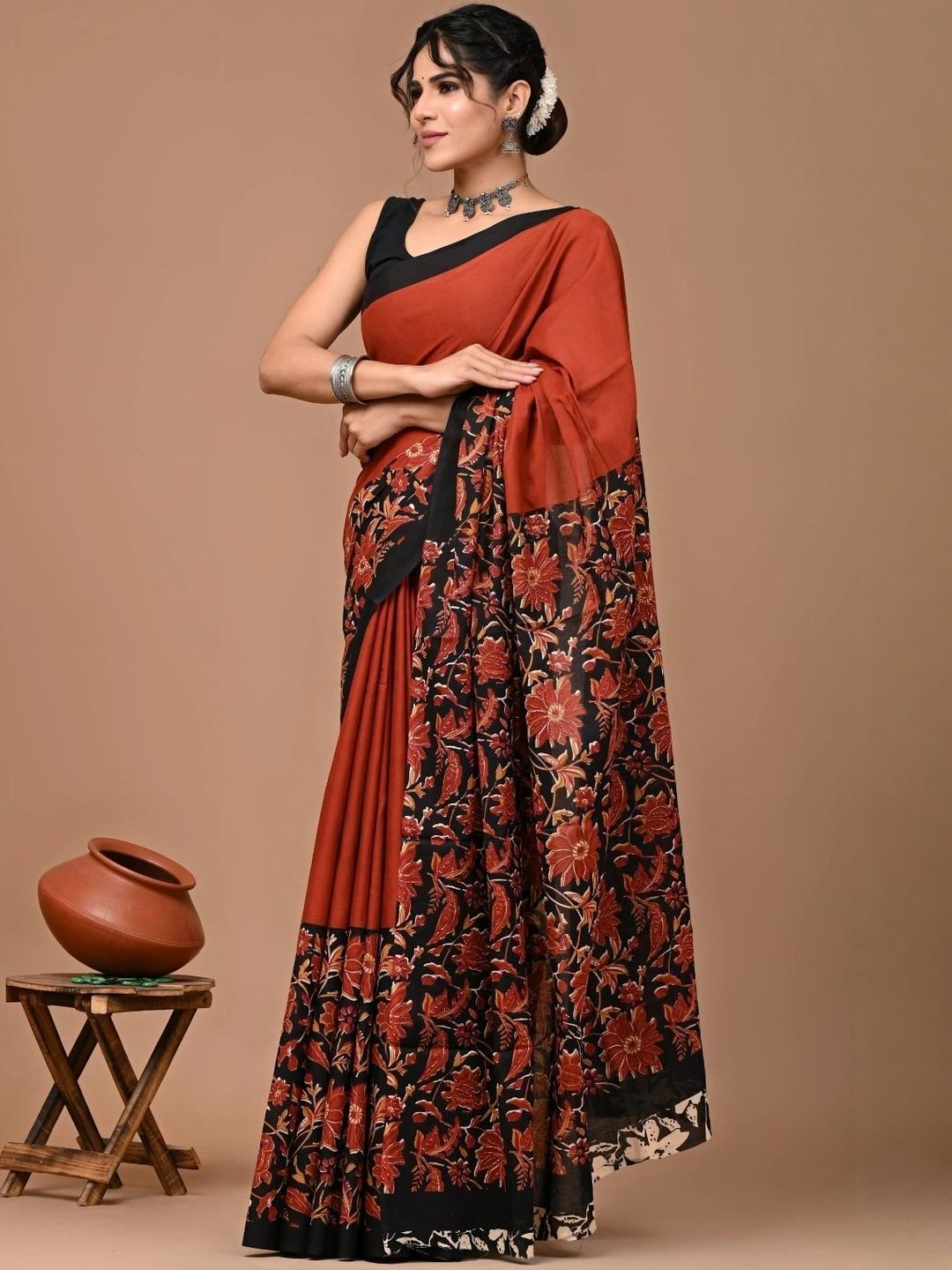 Floral Printed Pure Cotton Ikat Saree With Blouse Piece
